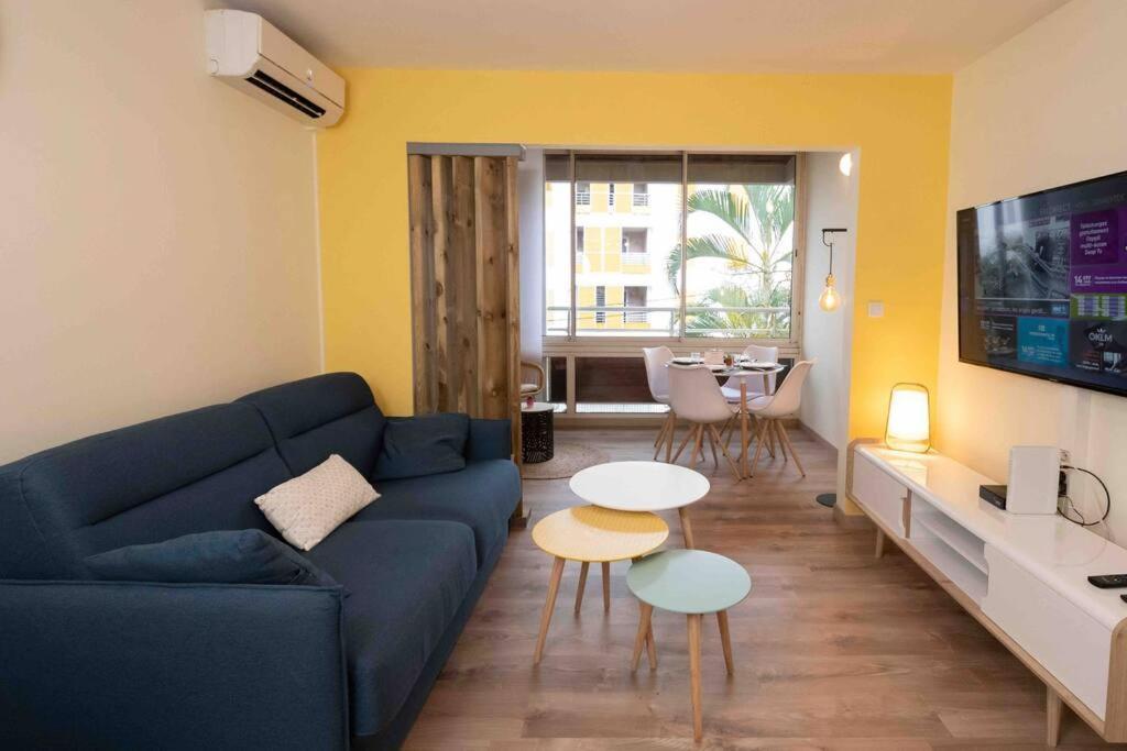Ecrin D'Or T2 Duplex Sainte Clotilde 2 Etoiles Apartment Exterior photo